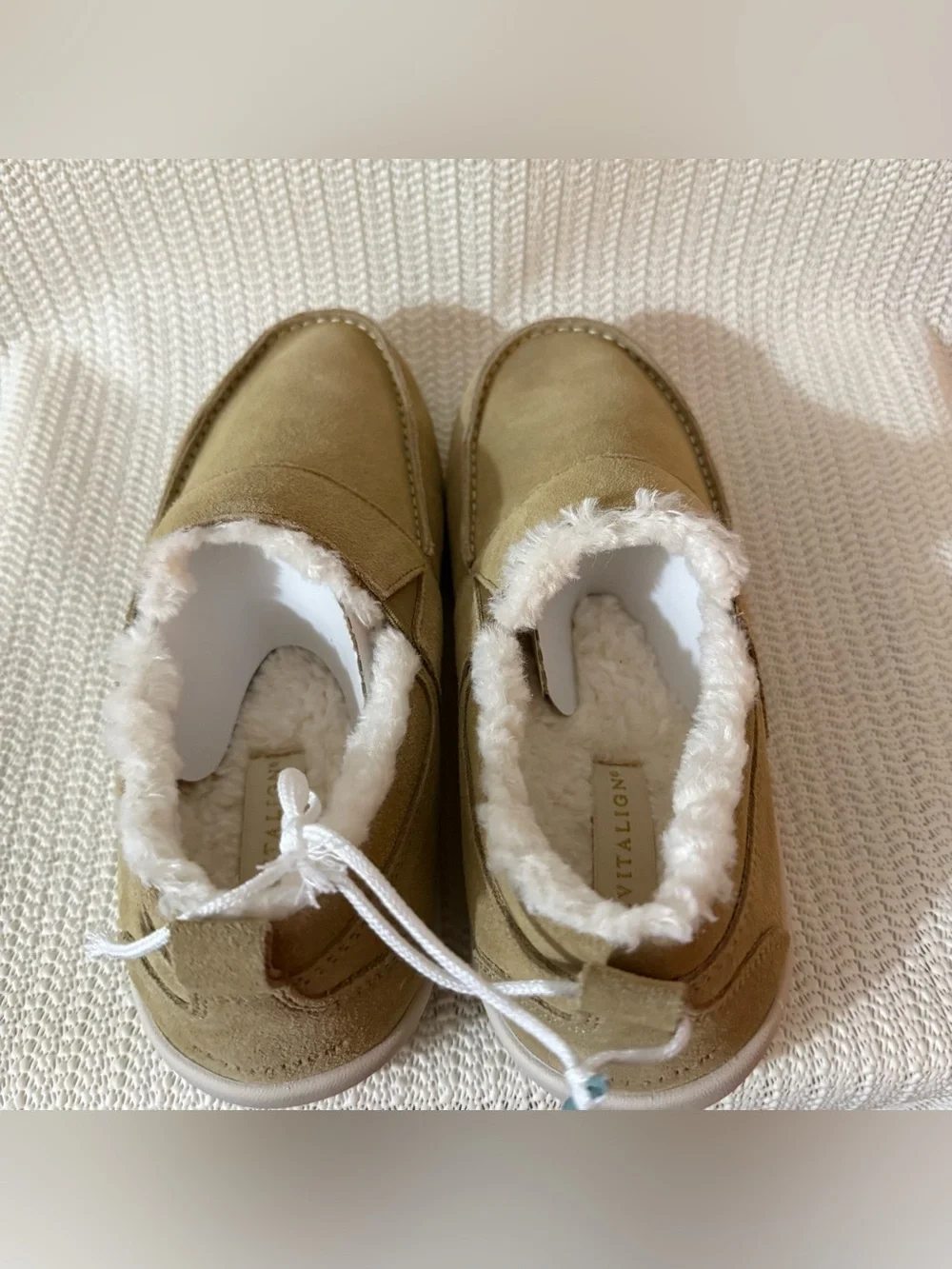 Revitalign Rio Cozy Women’s Slip On Shoes Almond Suede Faux Fur Size 8 NWT